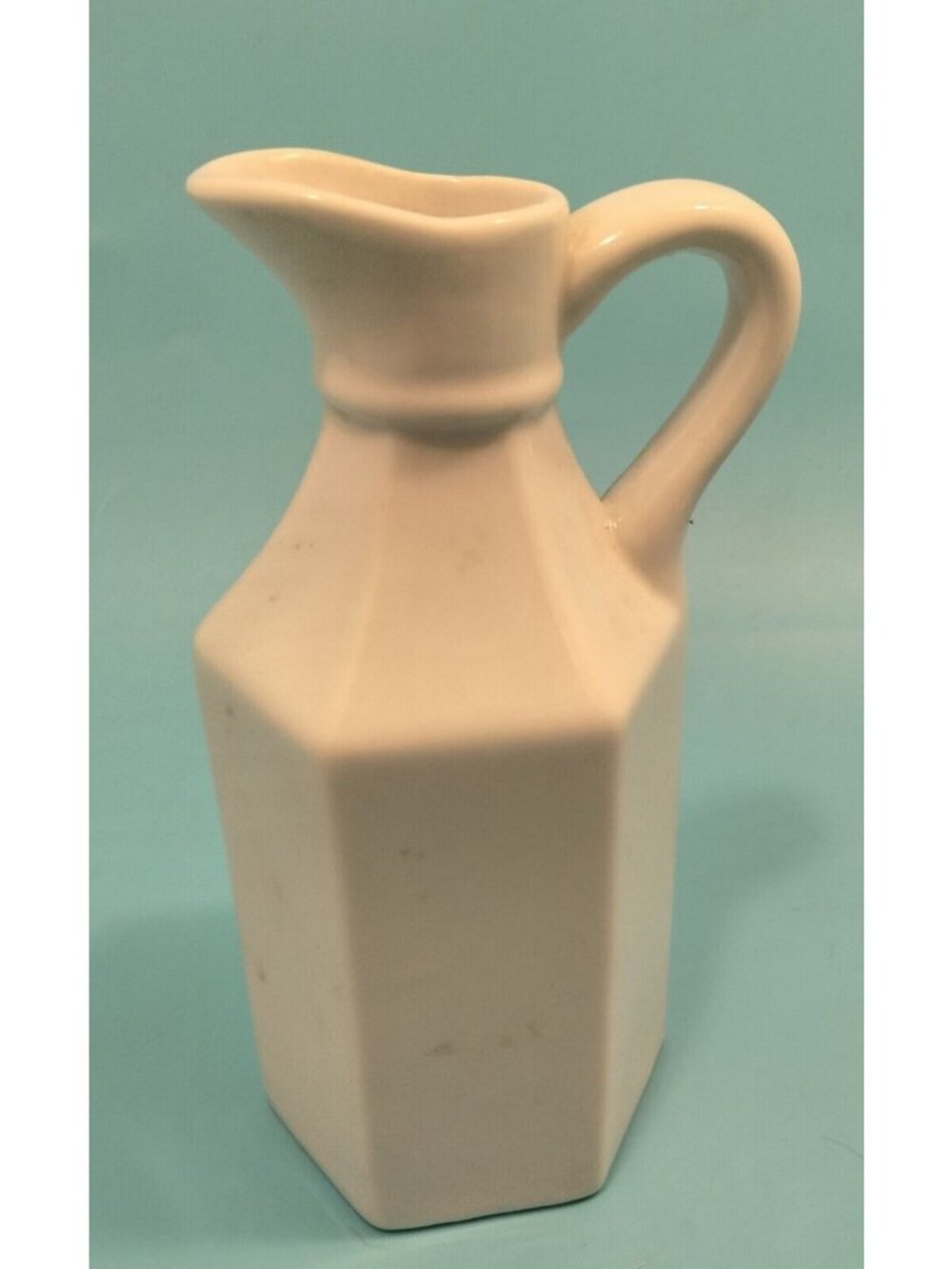 White Ceramic Cruet Vinegar Oil Vintage Milk Glass Pottery Pourer Pitcher Xcell